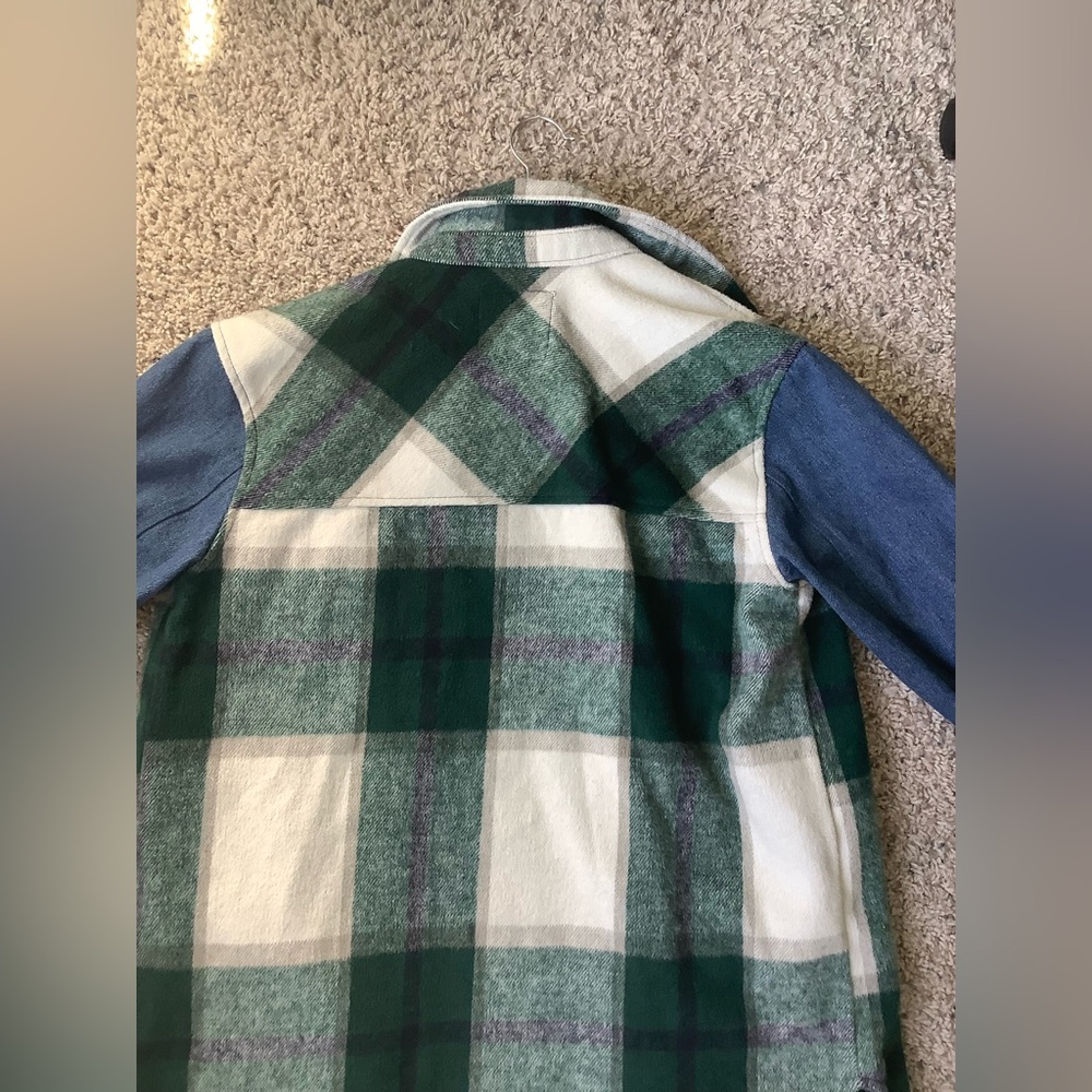 Altar’d State Flannel - Picture 12 of 15